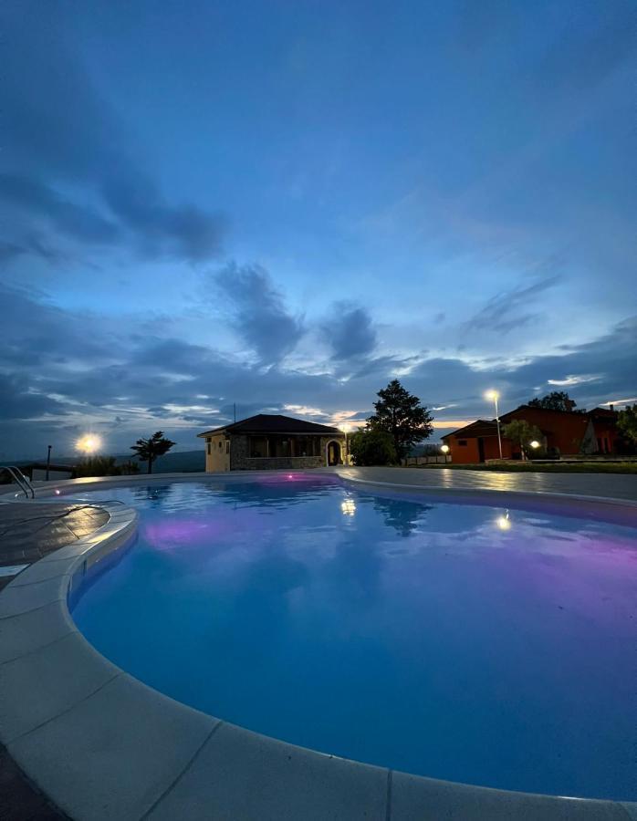 Truni Farm Country House Bed & Breakfast Bisaccia Exterior photo