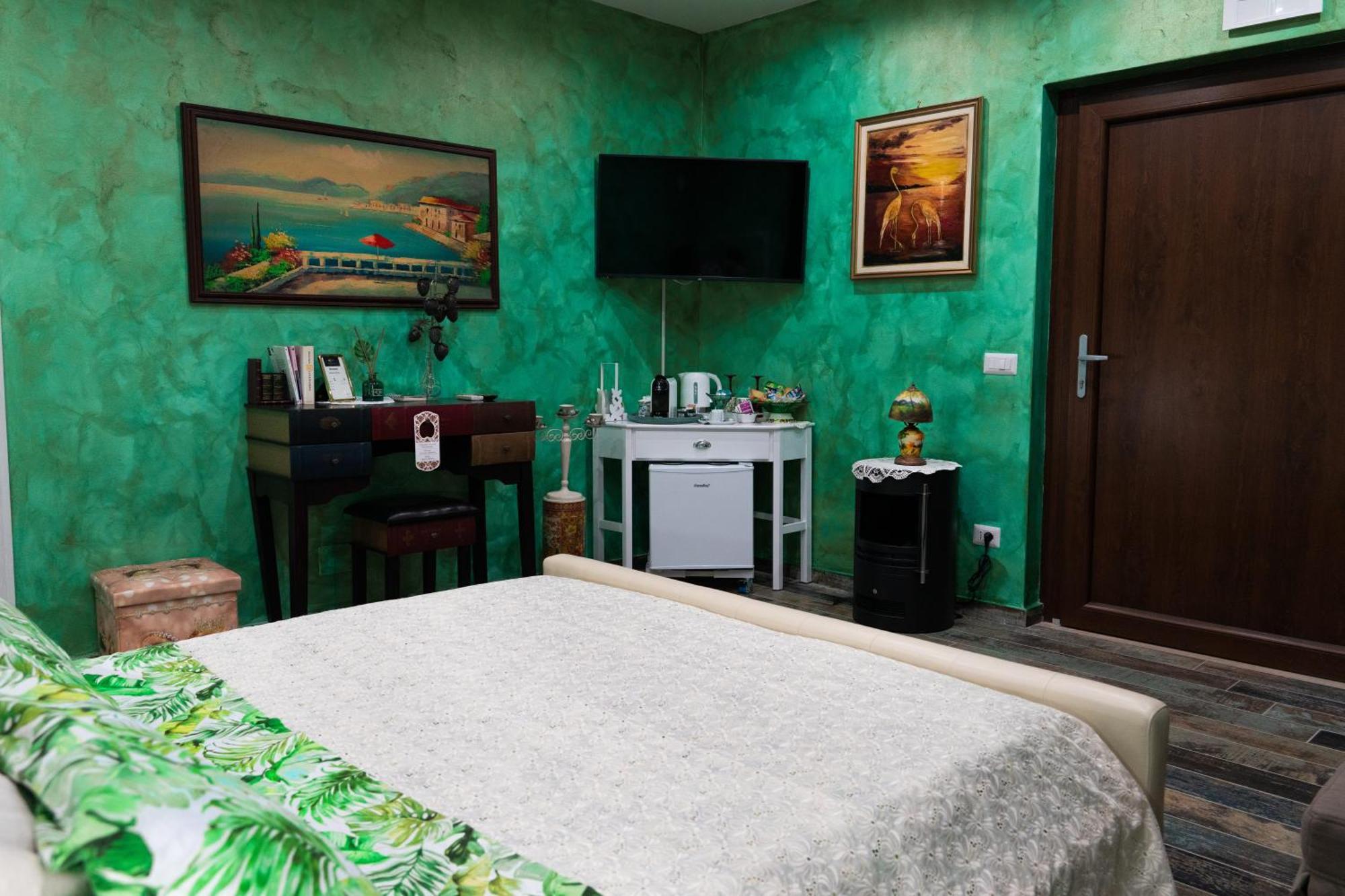 Truni Farm Country House Bed & Breakfast Bisaccia Room photo